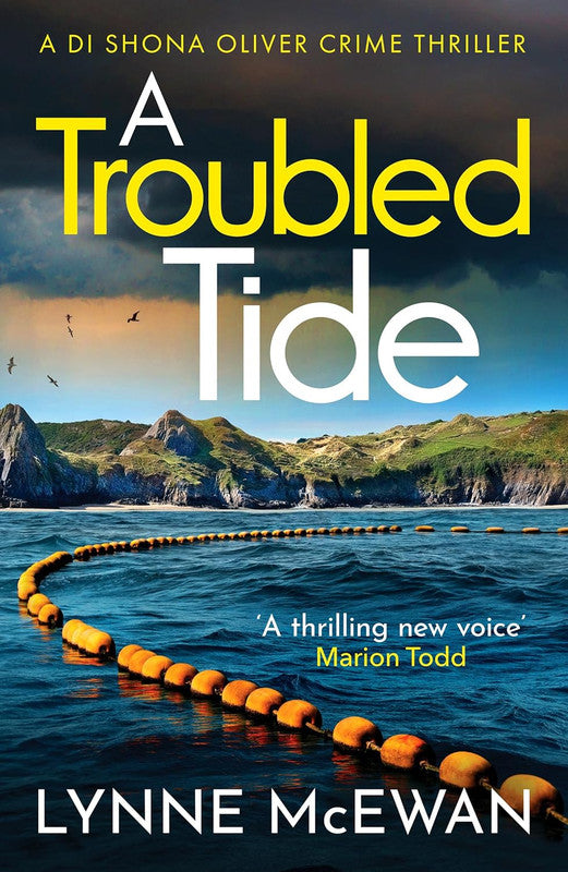 A Troubled Tide: A gripping police procedural from an exciting new voice in Scottish crime (Detective Shona Oliver, 5)